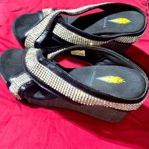 Woman’s wedges Volatile